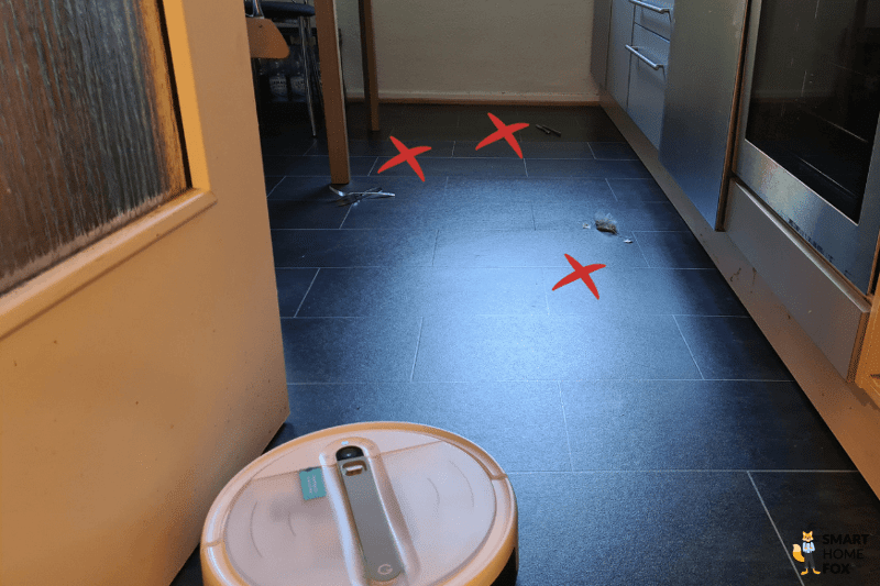 Das Ergebnis des Yeedi Cube beim Hinderniserkennungstest von Gegenständen in der Küche ist übersichtlich zu sehen.